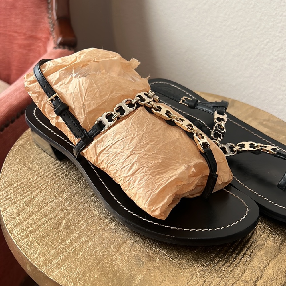 Tory Burch Gemini Link T-Strap
Leather Sandals Black/Gold SZ 8M - Picture 5 of 8